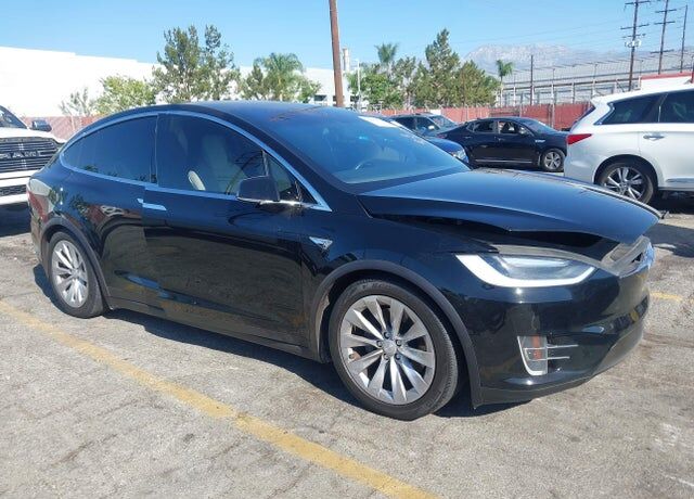 2016 TESLA Model X