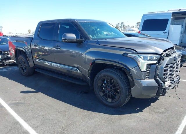 2025 TOYOTA Tundra