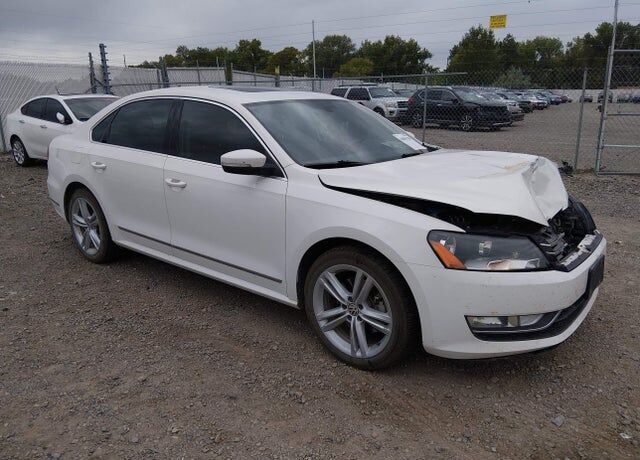 2015 VOLKSWAGEN Passat