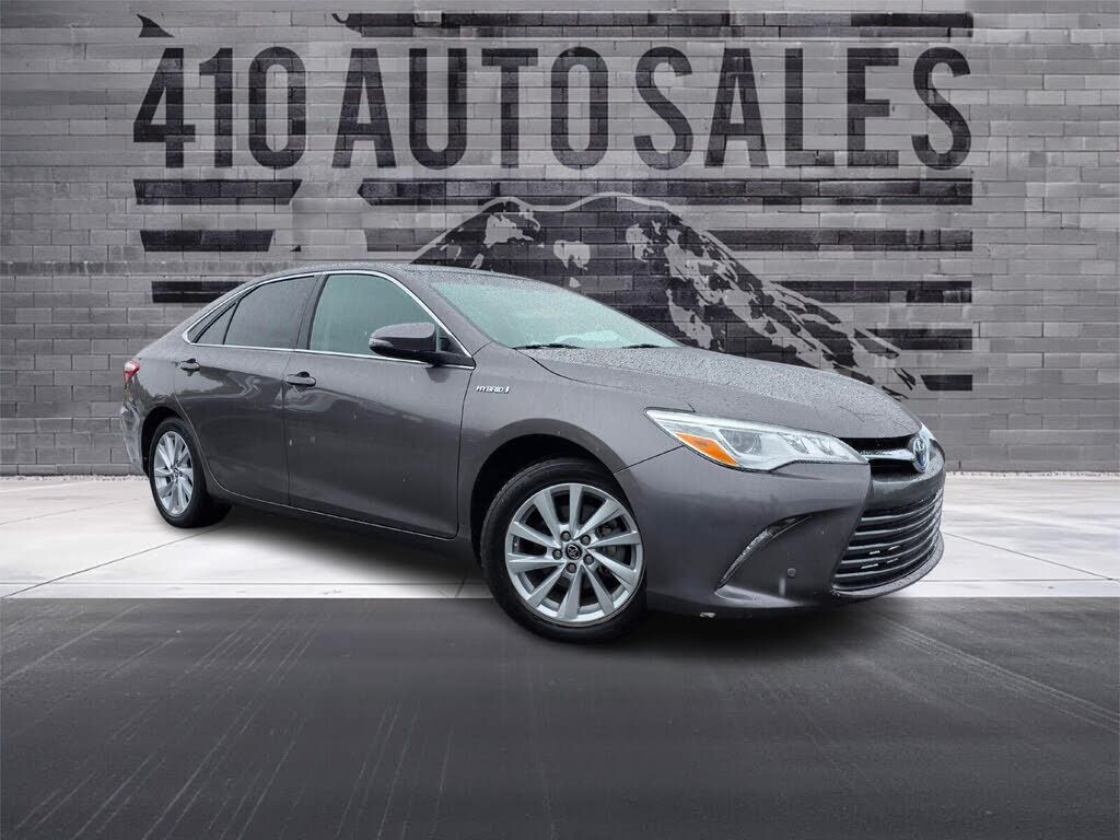 2017 TOYOTA Camry