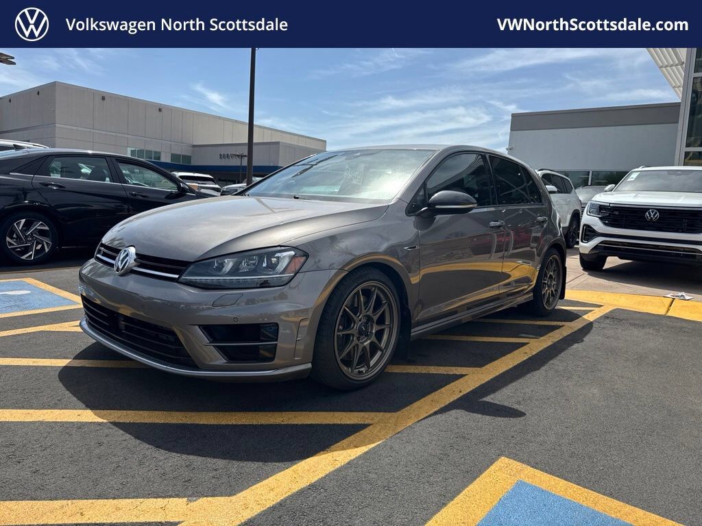 2017 VOLKSWAGEN Golf R