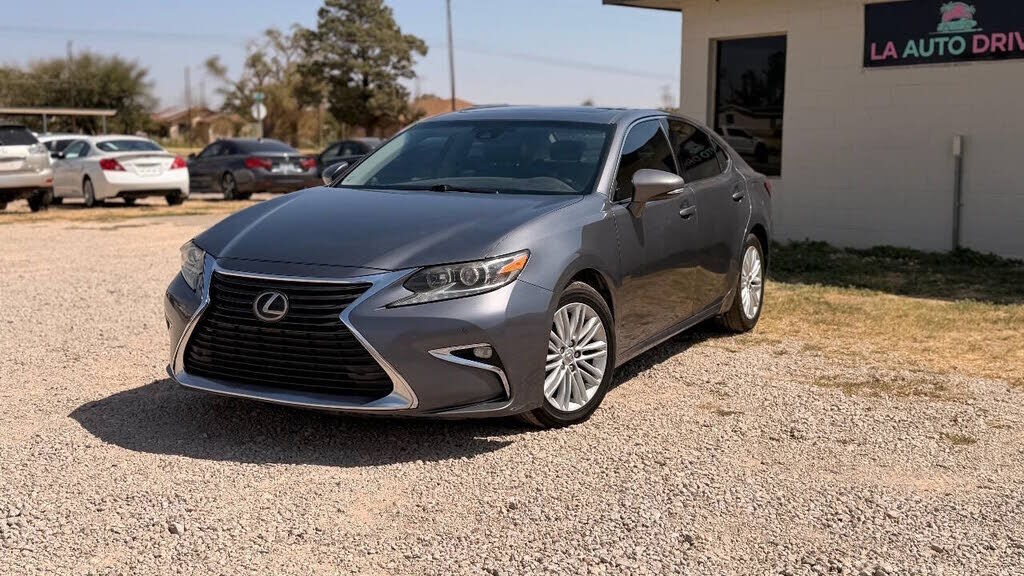 2016 LEXUS ES