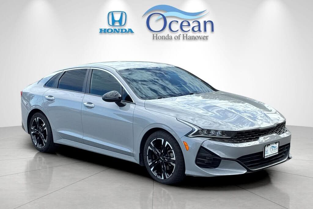 2022 KIA K5