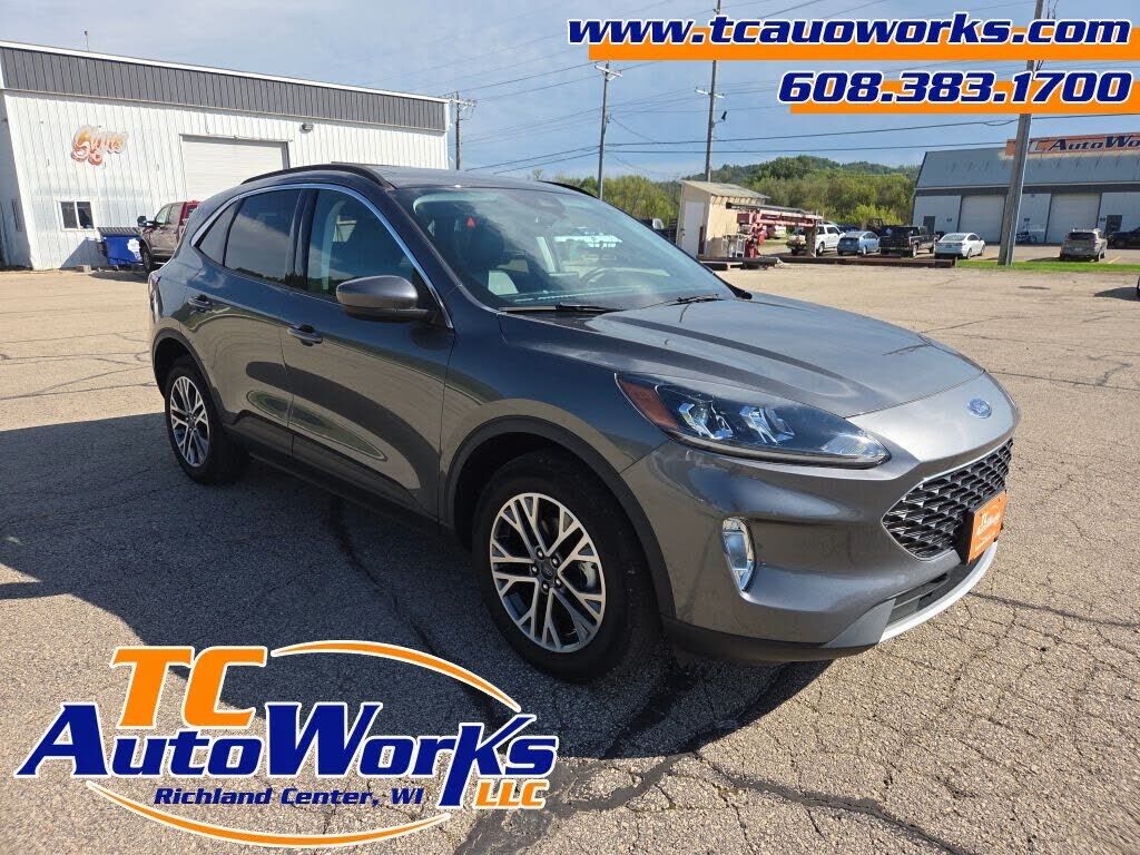 2022 FORD Escape