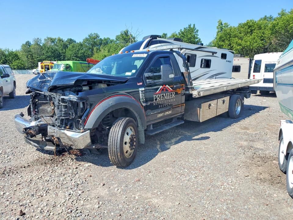 2017 FORD F-550