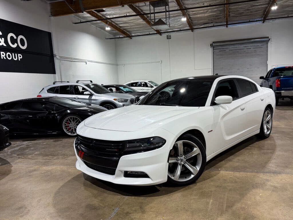 2017 DODGE Charger