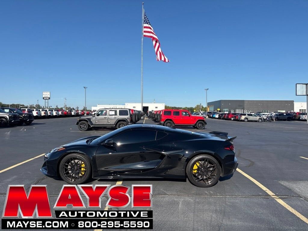 2025 CHEVROLET Corvette