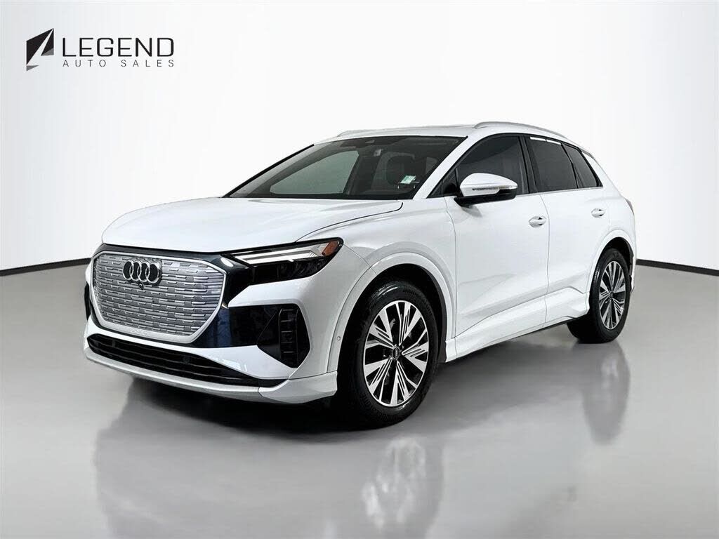 2023 AUDI Q4