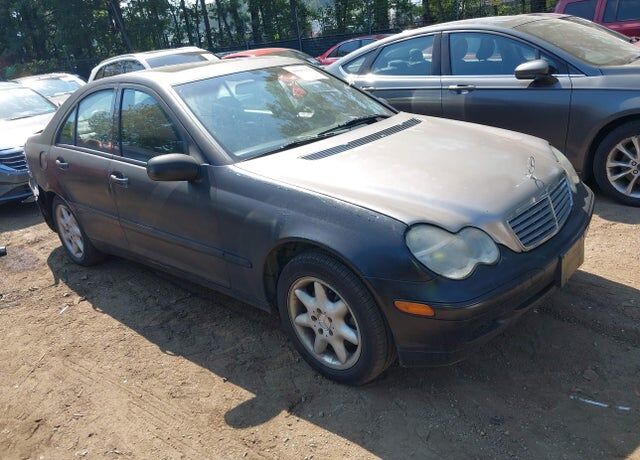 2004 MERCEDES-BENZ C-Class