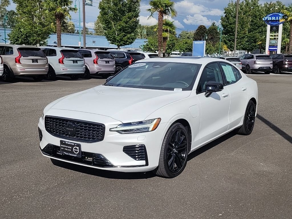 2024 VOLVO S60