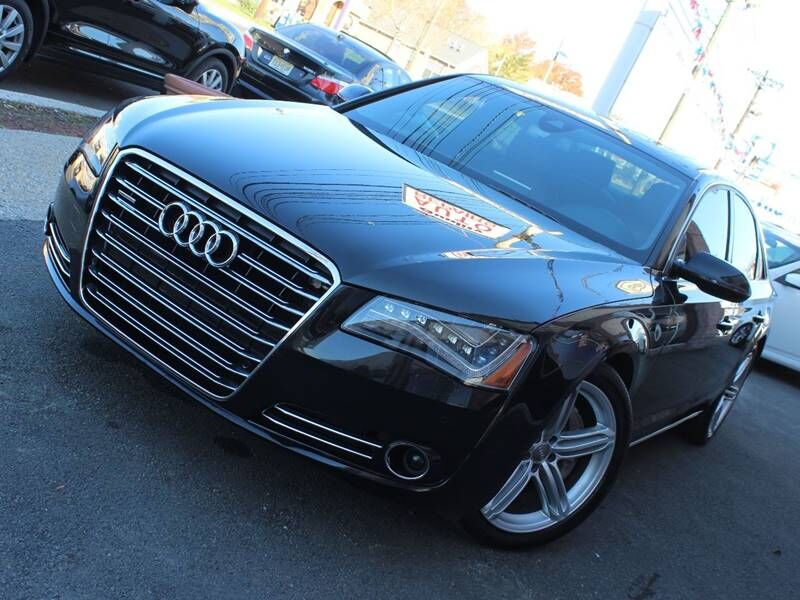 2013 AUDI A8