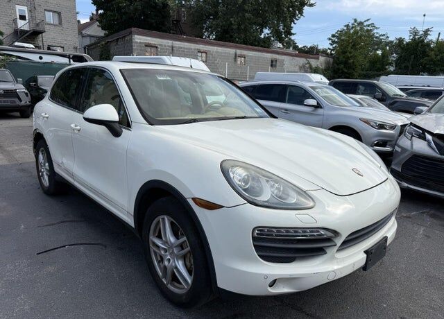 2011 PORSCHE Cayenne