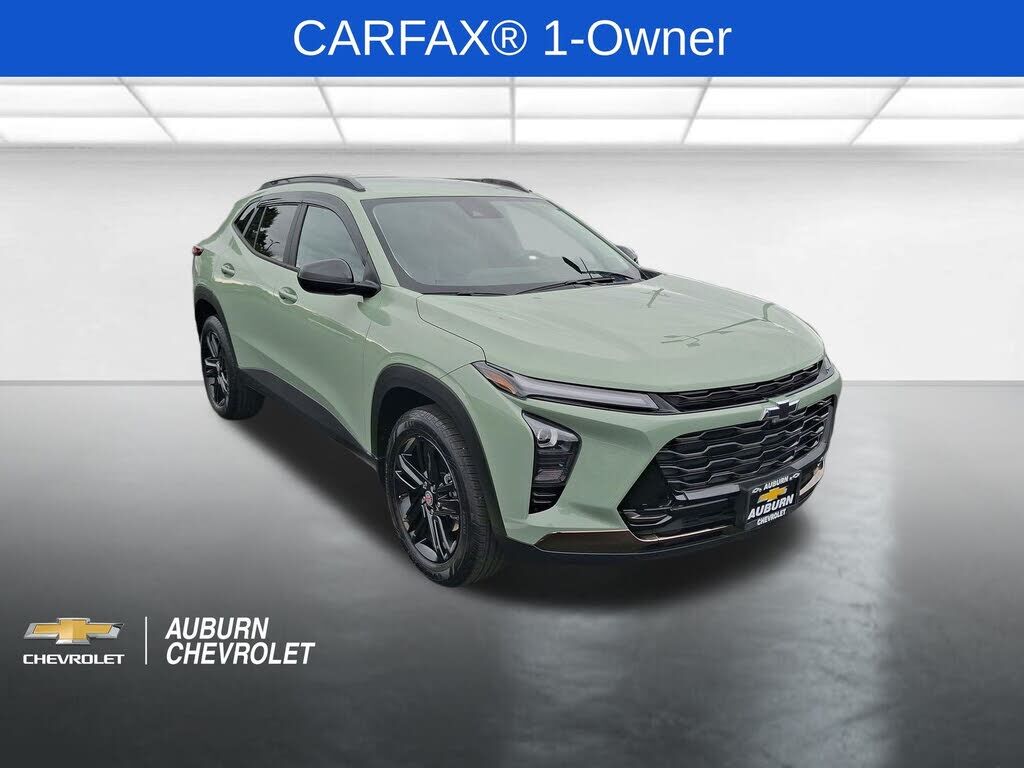 2025 CHEVROLET Trax
