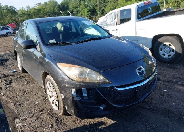 2010 MAZDA Mazda3