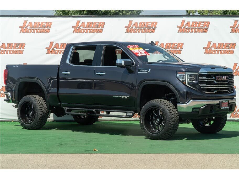 2025 GMC Sierra