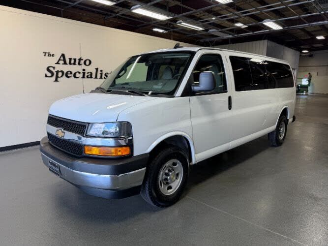 2024 CHEVROLET Express