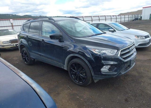 2017 FORD Escape