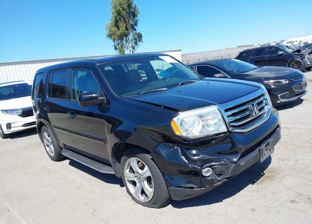 2015 HONDA Pilot