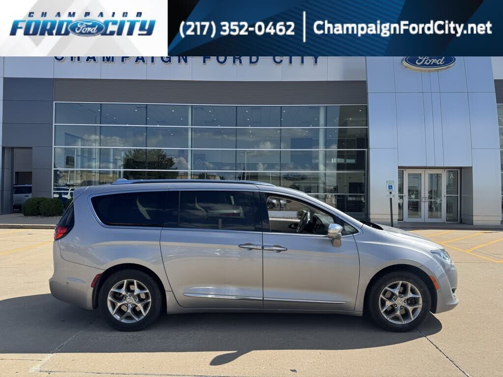 2017 CHRYSLER Pacifica