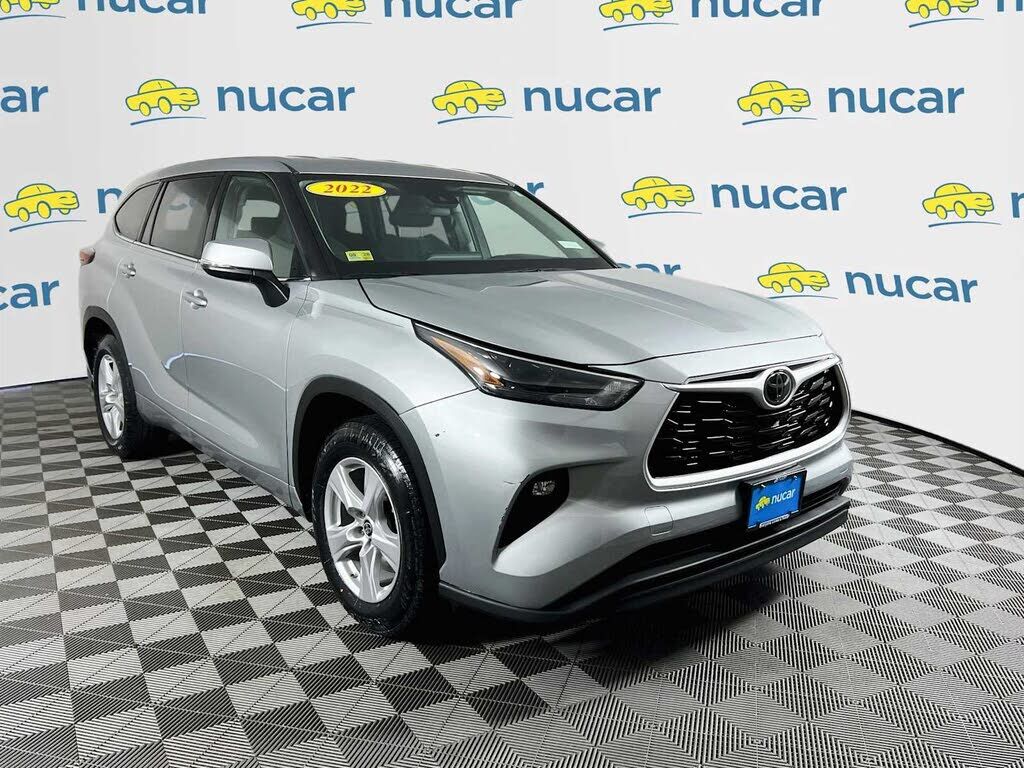 2022 TOYOTA Highlander