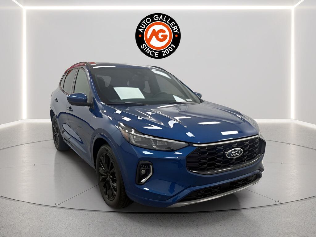 2023 FORD Escape