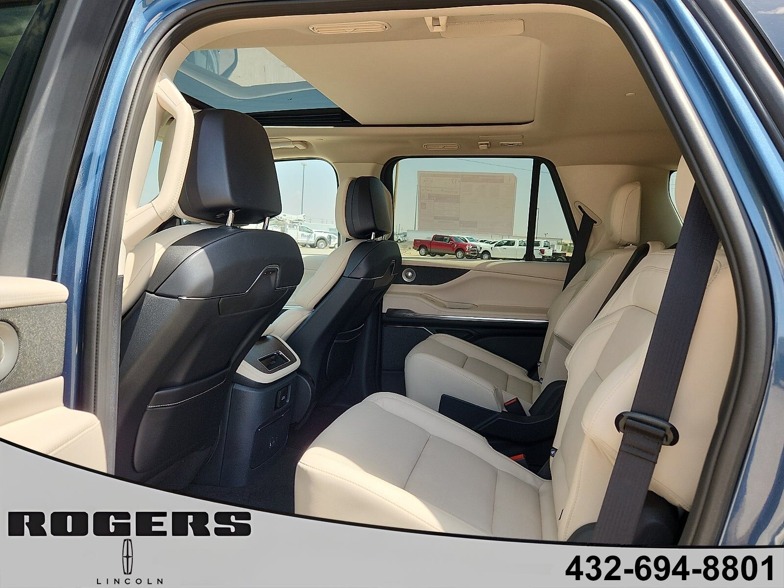 2027 LINCOLN Navigator