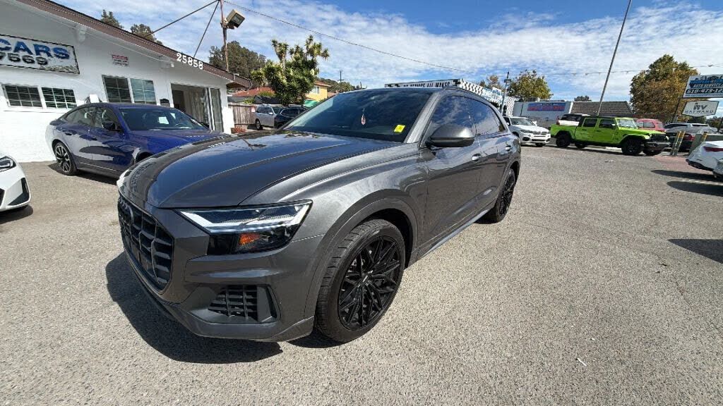 2021 Audi Q8