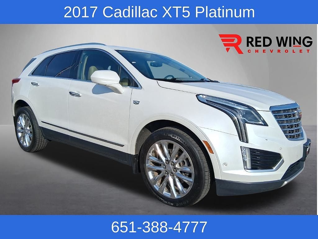 2017 CADILLAC XT5