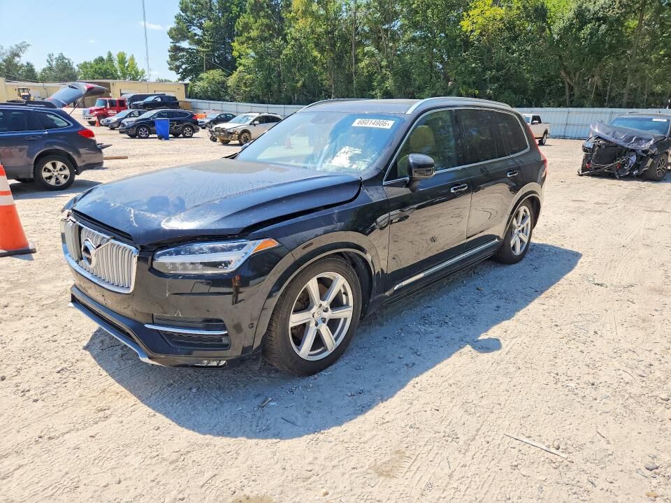 2016 VOLVO XC90
