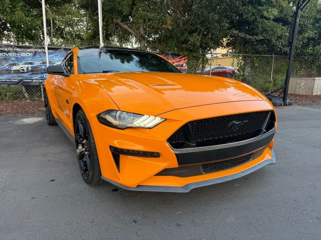 2019 FORD Mustang