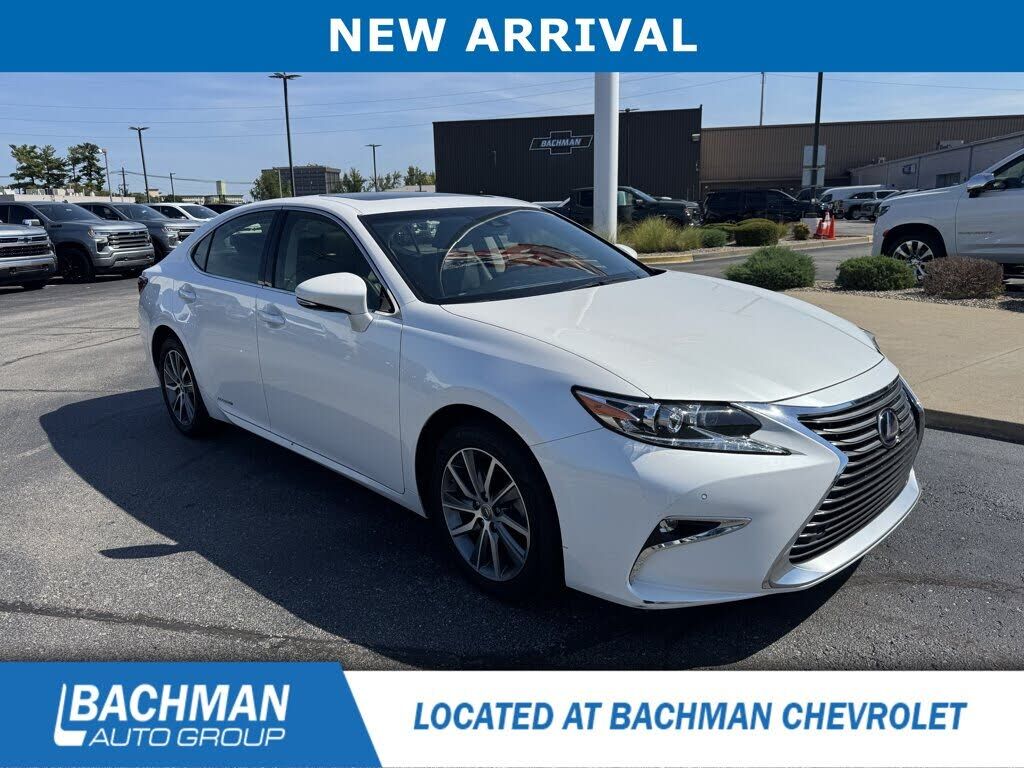 2016 LEXUS ES
