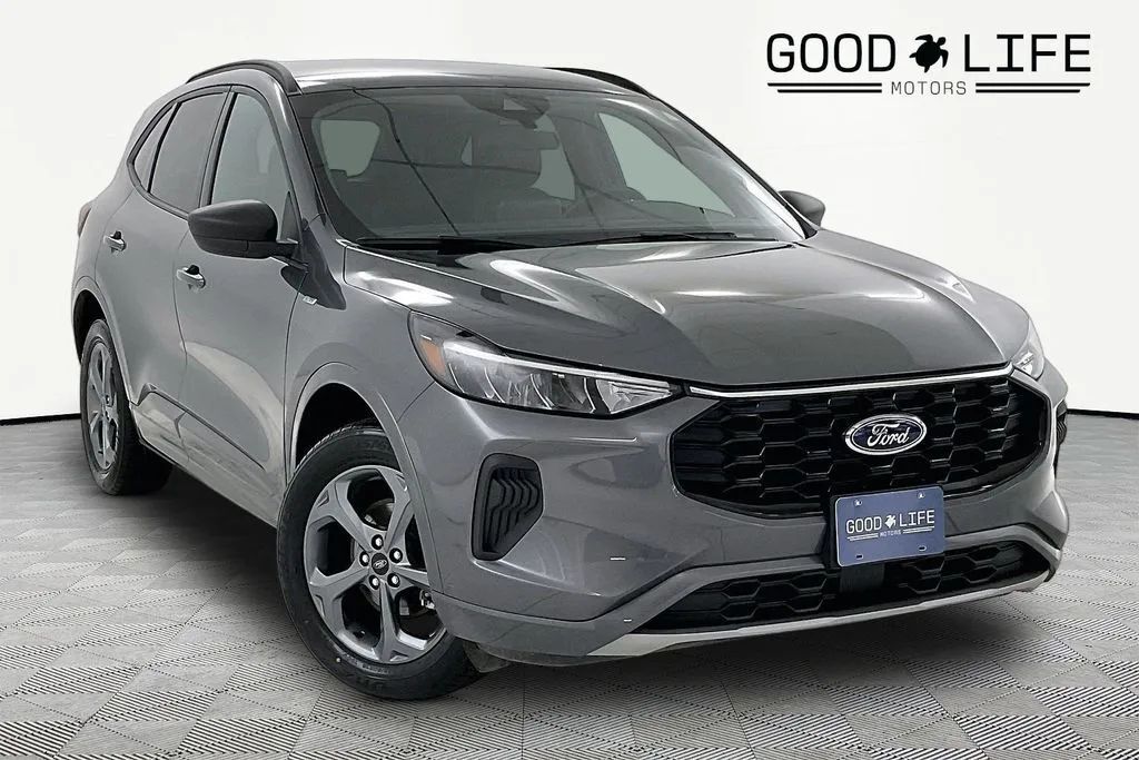 2023 FORD Escape