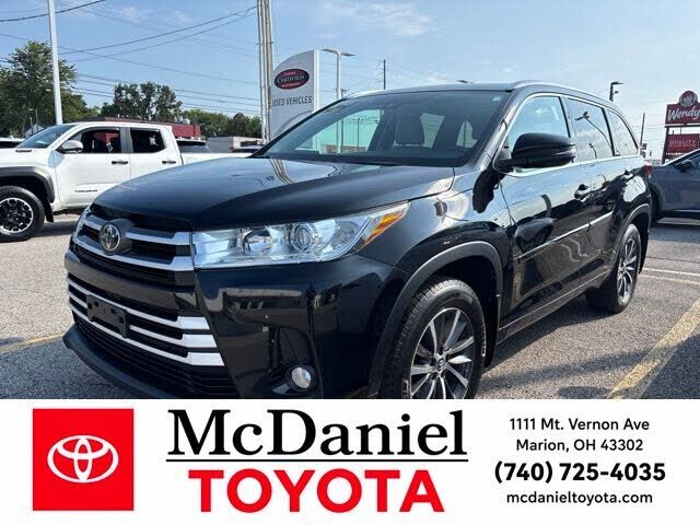 2017 TOYOTA Highlander