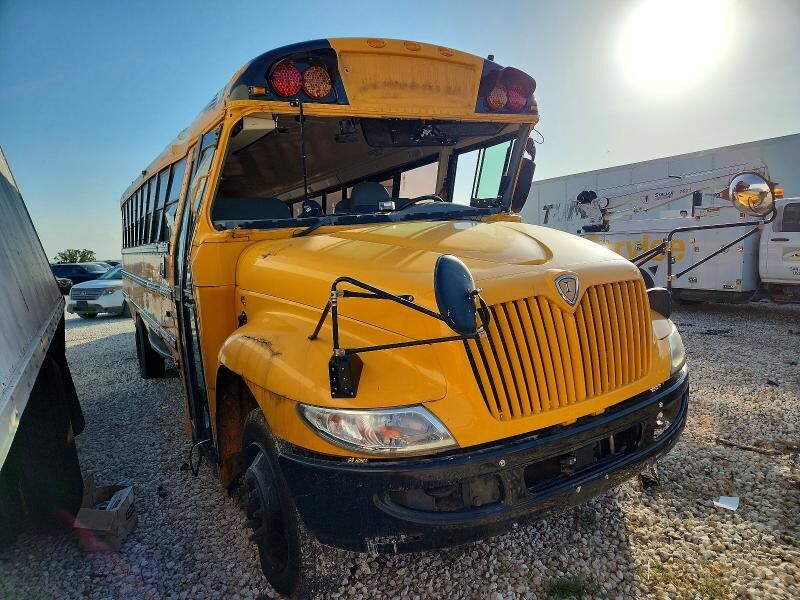 2024 IC BUS PB105