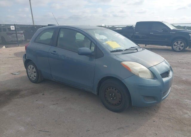 2011 TOYOTA Yaris