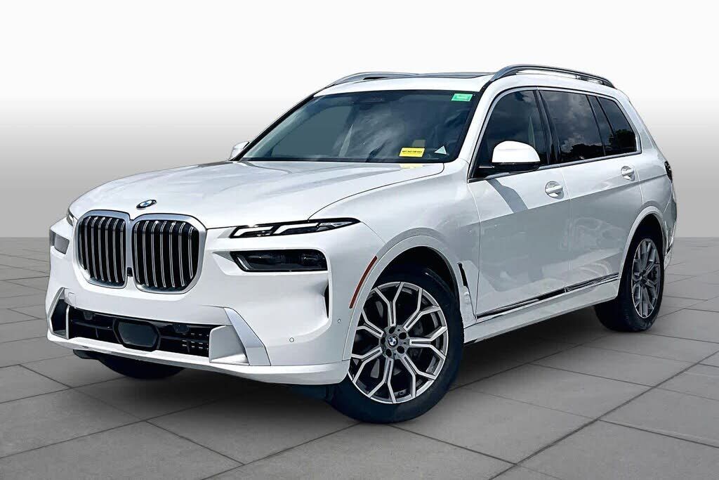 2023 BMW X7