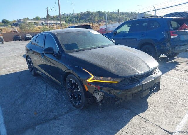 2022 KIA K5