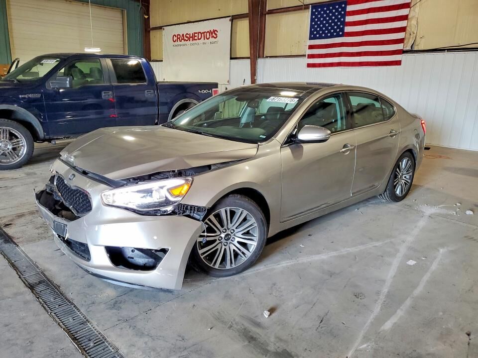 2014 KIA Cadenza