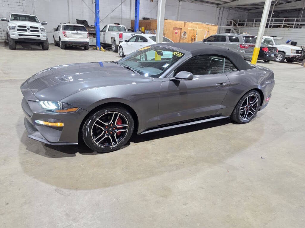 2020 FORD Mustang