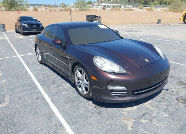 2011 PORSCHE Panamera
