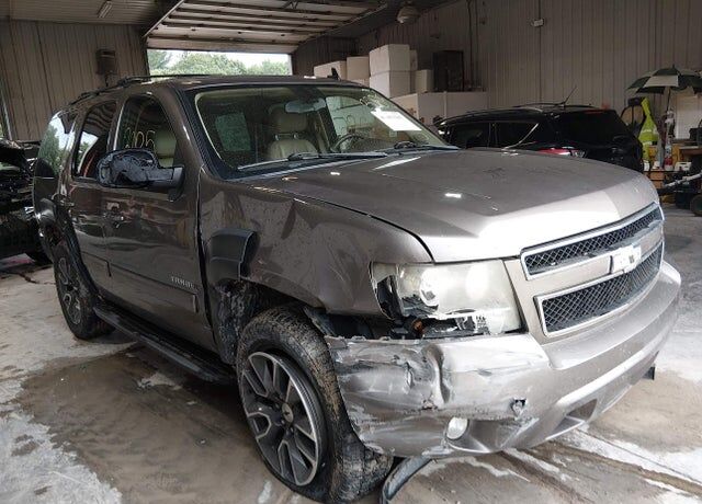 2011 CHEVROLET Tahoe