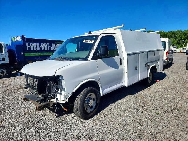 2020 CHEVROLET Express