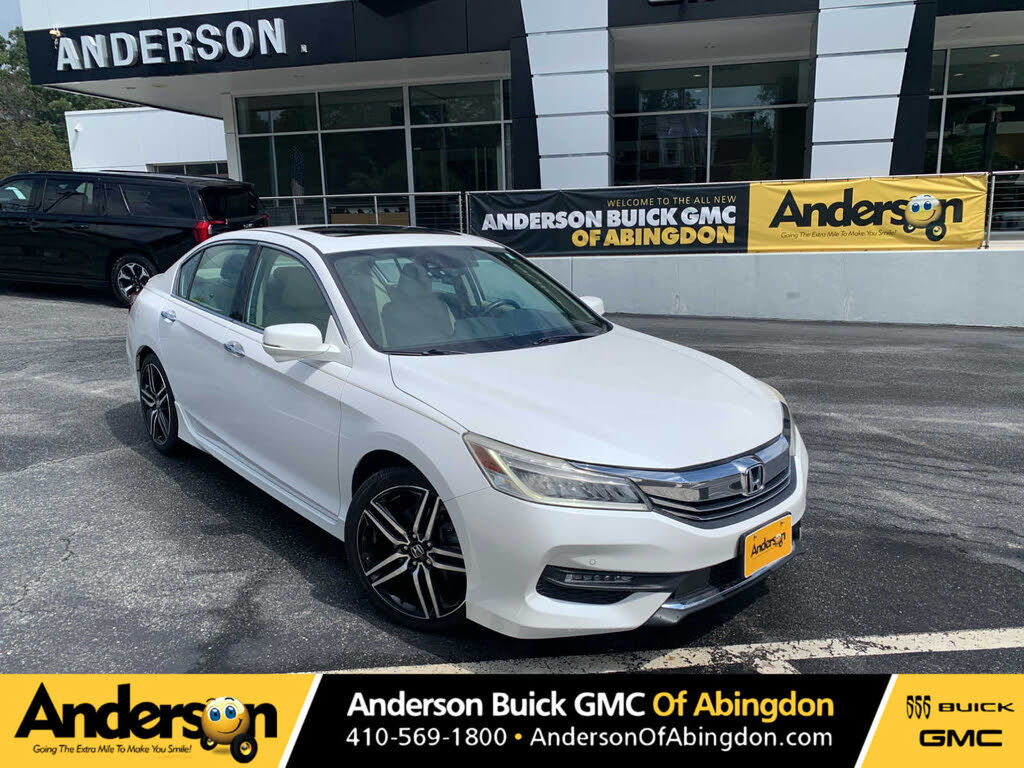 2017 HONDA Accord