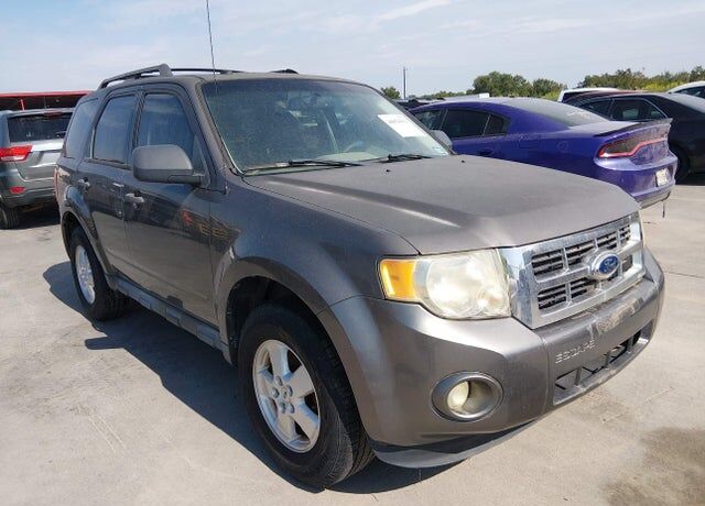2011 FORD Escape