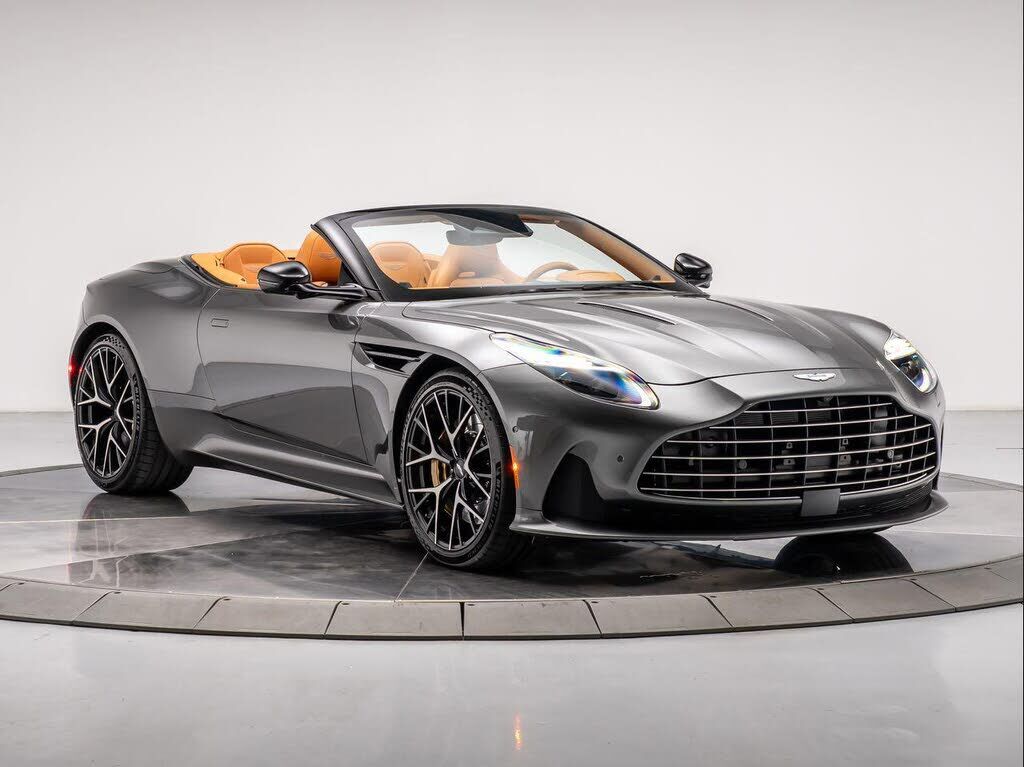 2025 ASTON MARTIN DB12