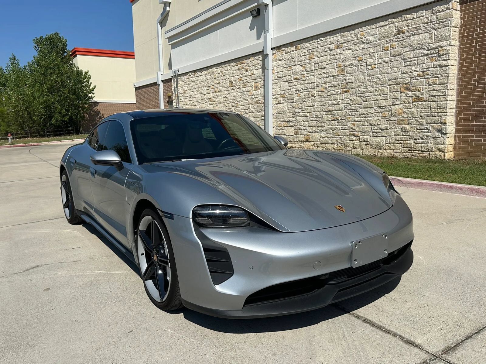 2020 PORSCHE Taycan