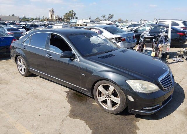 2012 MERCEDES-BENZ S-Class