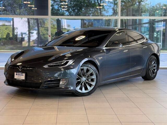 2016 TESLA Model S