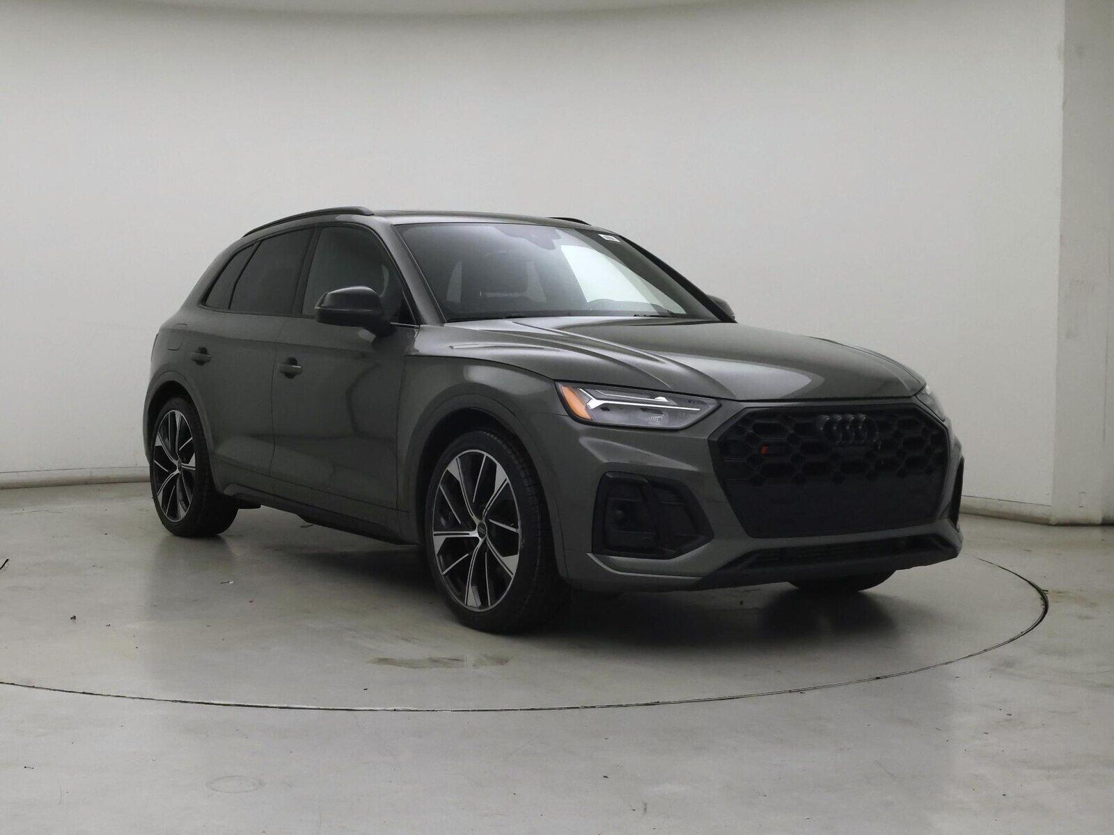 2023 Audi SQ5