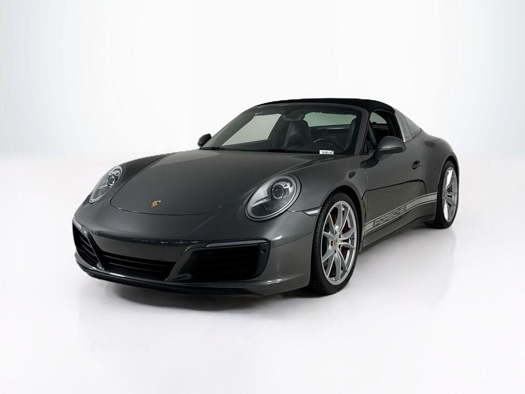 2017 PORSCHE 911